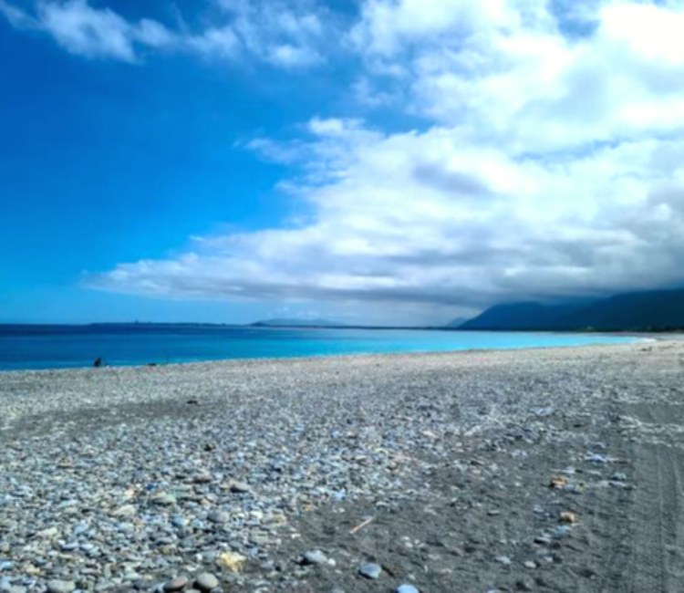 曼波海灘